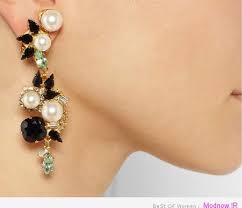 گوشواره سمبل برازندگی و ثروت و وفور و موفقیت است . تعبیر خواب گوشواره