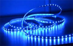 لامپ نواری led LED مخفف واژه LIGHT EMMTTED DIODE به معنای دیود ساطع کننده نور است. دیودهای ساطع کننده نور در واقع جزء خانوادهها دیودها هستند که دیودها نیز زیرگروه نیمه هادیها به شمار میآیند. خاصیتی که LEDها را از سایر نیمه هادیها متمایز میسازد این است که با گذر جریان از آنها مقداری انرژی به صورت نور از آنها ساتع میشود.