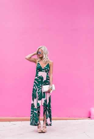 گلدار سبز  برای دامن و لباس شگفت انگیز است